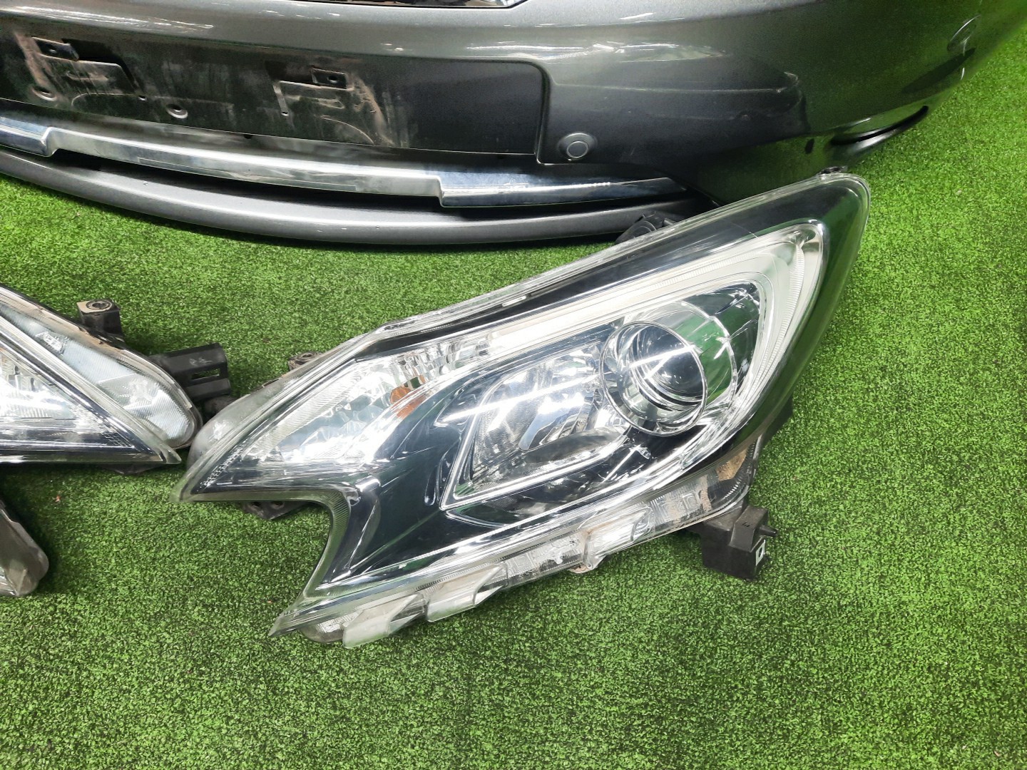 Ноускат NISSAN NOTE E12 HR12DDR 3424 3 ракурс
