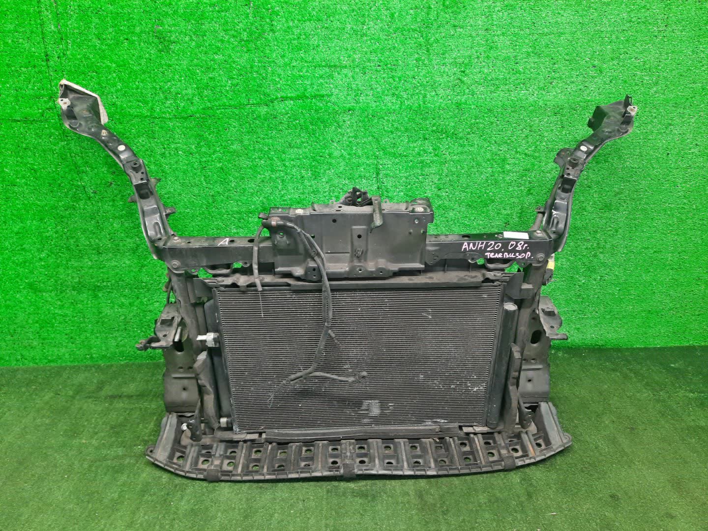 Рамка радиатора TOYOTA VELLFIRE ANH25W, GGH25W, GGH20W, ANH20W 2AZ-FE 0130 1 ракурс