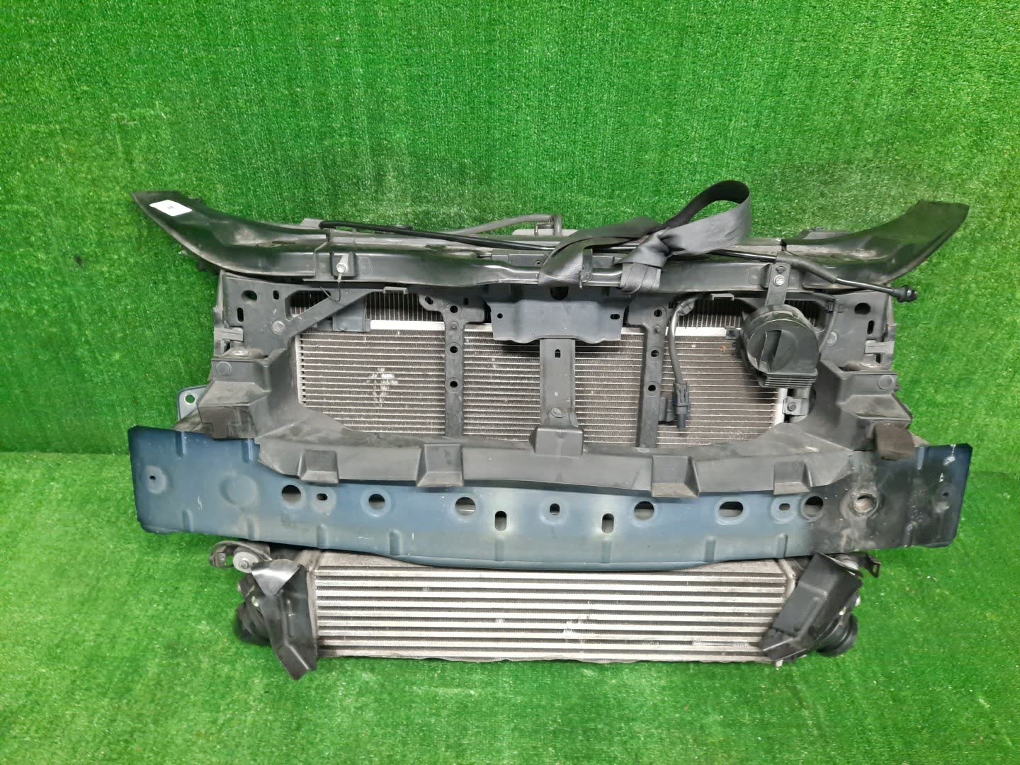 Рамка радиатора MAZDA CX-5 KE5AW, KE5FW, KEEAW, KEEFW, KE2AW, KE2FW SH-VPTS 1306 1 ракурс Рамка радиатора MAZDA CX-5 KE5AW, KE5FW, KEEAW, KEEFW, KE2AW, KE2FW SH-VPTS 1306 1 ракурс