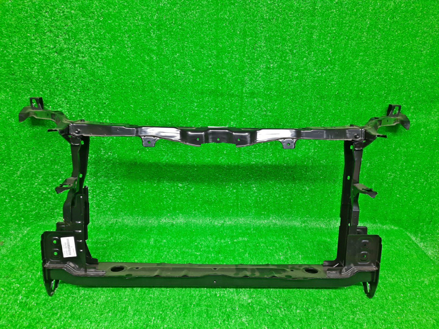 Рамка радиатора TOYOTA ALLION ZRT265, ZRT260, NZT260, ZRT261 53201-20790 1 ракурс