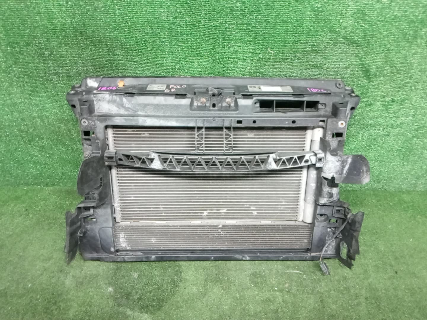 Рамка радиатора VOLKSWAGEN POLO 6R1 CBZ 1806 1 ракурс