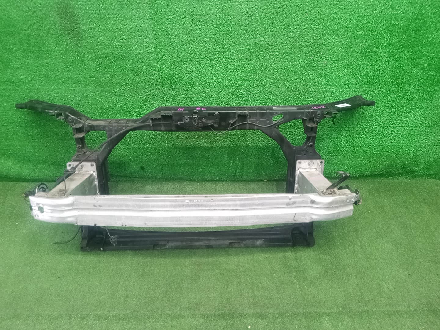 Рамка радиатора AUDI A4 8K2, B8, 8K5 1847 1 ракурс