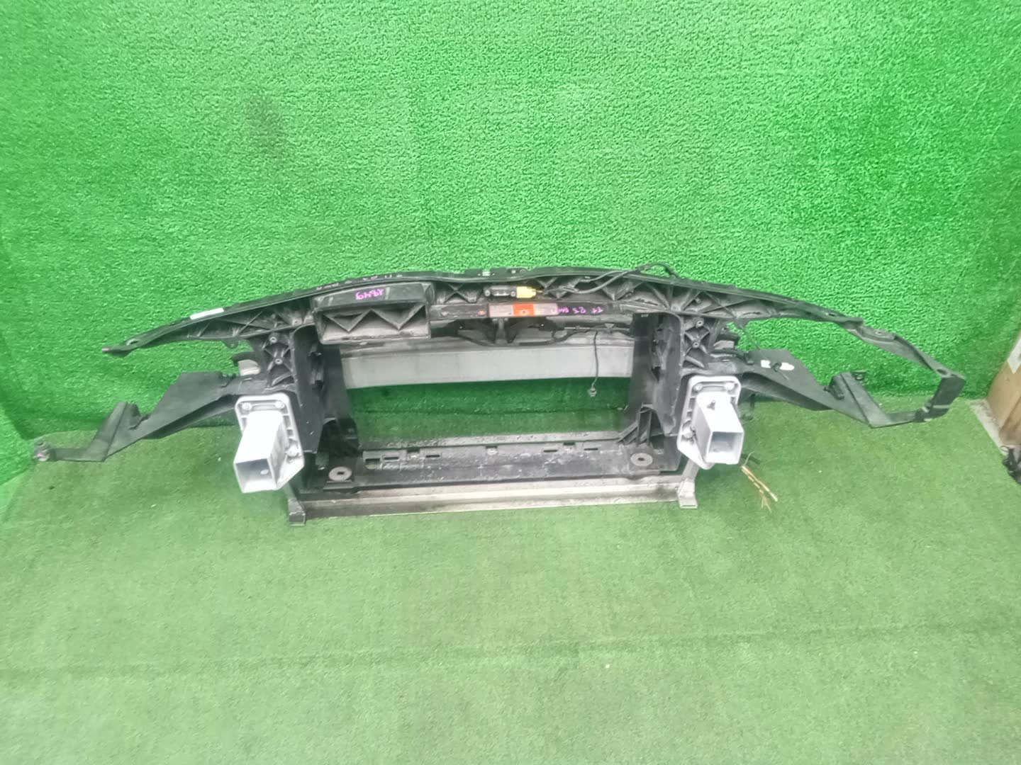 Рамка радиатора AUDI TT 8J9, 8J3 8J0805594G 3 ракурс