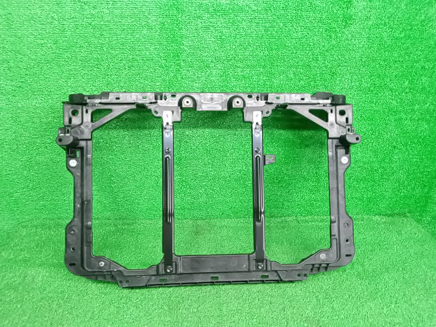Рамка радиатора MAZDA CX-5 KF5P, KF2P, KFEP K123-53-110B 1 ракурс Рамка радиатора MAZDA CX-5 KF5P, KF2P, KFEP K123-53-110B 1 ракурс