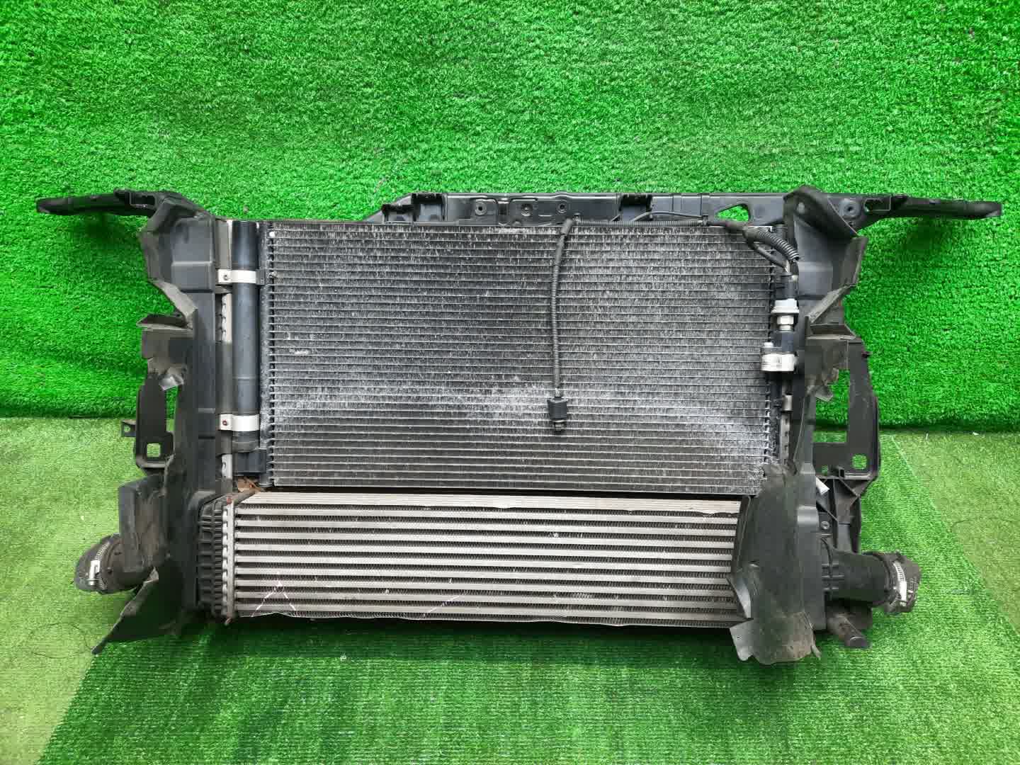 Рамка радиатора AUDI A4 8K2, B8, 8K5 CDN 1991 1 ракурс