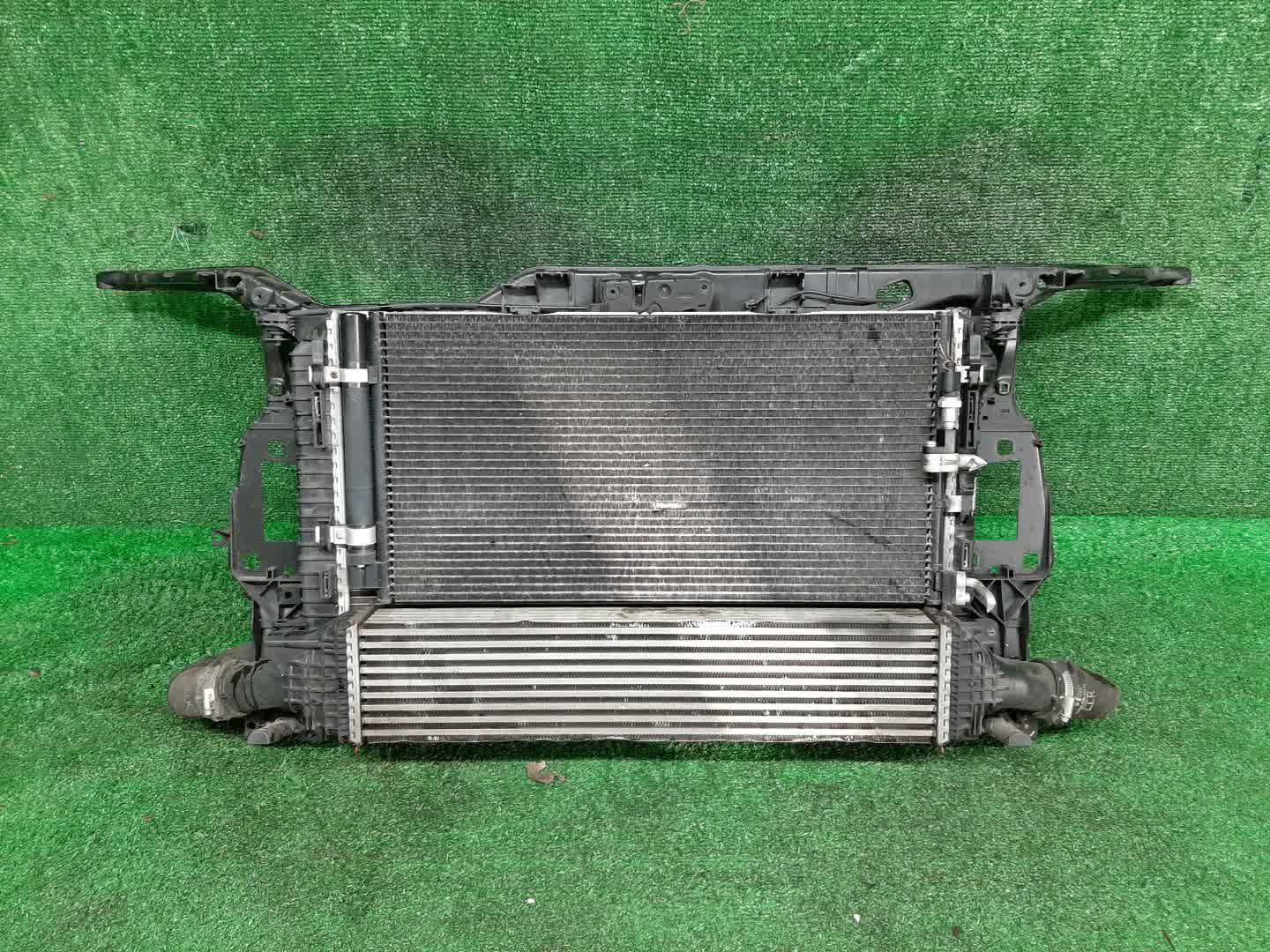 Рамка радиатора AUDI A4 8K2, B8, 8K5 CDN 0015 1 ракурс