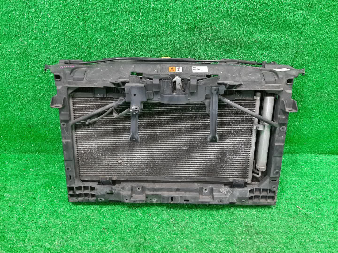 Рамка радиатора MAZDA ATENZA, MAZDA 6, 6 GH5FP, GH5AP, GH5AS, GH5FS, GHEFP, GHEFS, GH5AW, GH5FW, GHEFW, GH L5-VE 0149 1 ракурс Рамка радиатора MAZDA ATENZA, MAZDA 6, 6 GH5FP, GH5AP, GH5AS, GH5FS, GHEFP, GHEFS, GH5AW, GH5FW, GHEFW, GH L5-VE 0149 1 ракурс