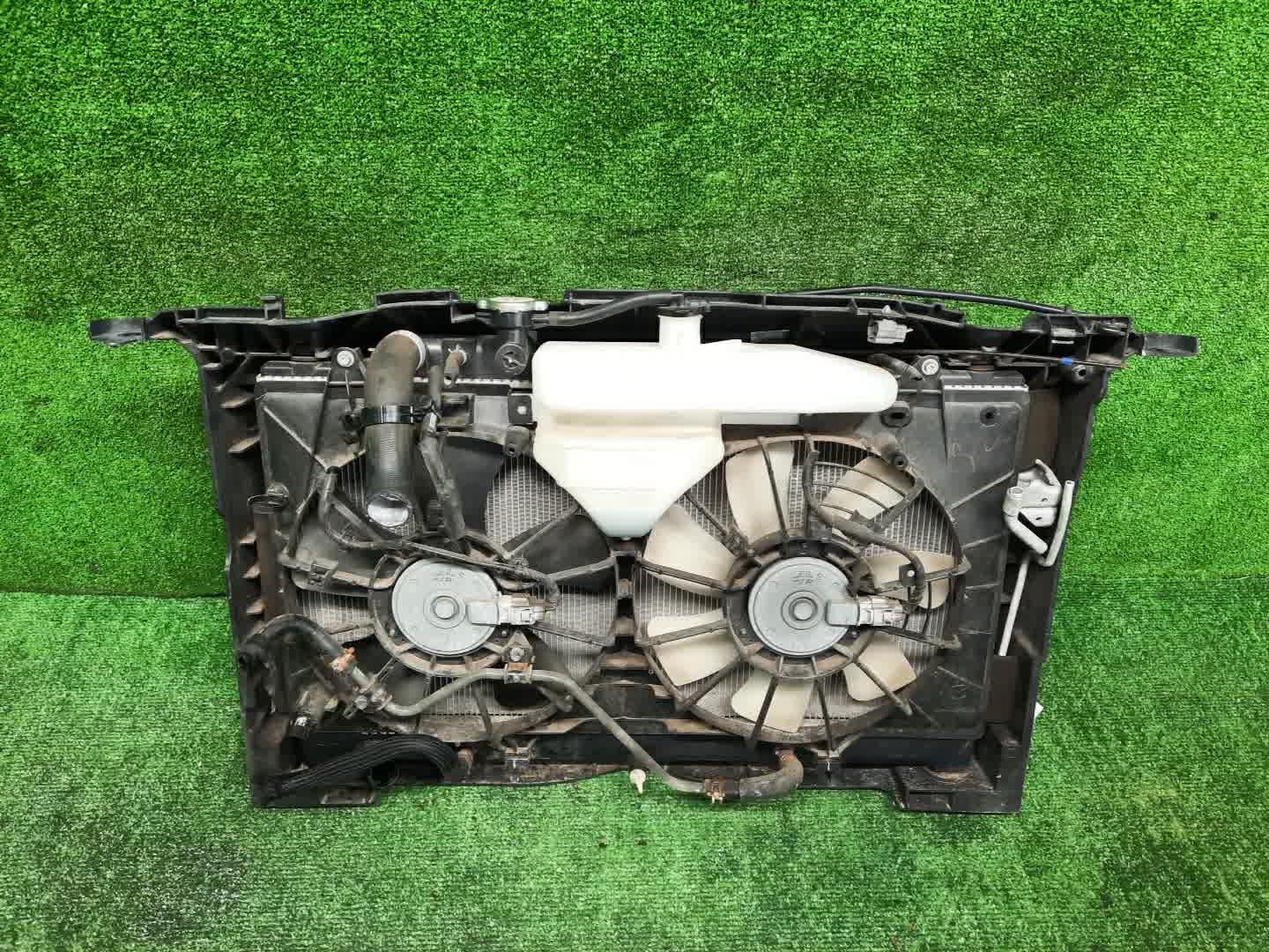 Рамка радиатора MAZDA ATENZA, MAZDA 6, 6 GH5FP, GH5AP, GH5AS, GH5FS, GHEFP, GHEFS, GH5AW, GH5FW, GHEFW, GH LF-VE 0207 2 ракурс