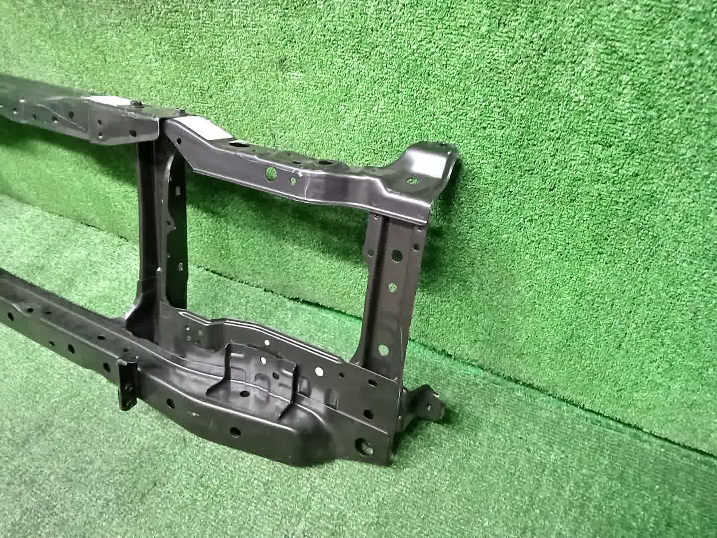 Рамка радиатора TOYOTA LAND CRUISER HZJ71 53210-60520 3 ракурс