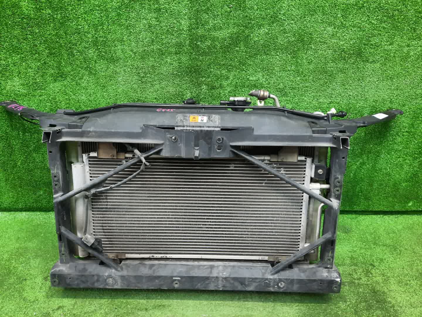 Рамка радиатора MAZDA ATENZA, MAZDA 6 GG3S, GY3W, GYEW, GGEP, GGES, GG3P, GY, GG L3-VE 0218 3 ракурс Рамка радиатора MAZDA ATENZA, MAZDA 6 GG3S, GY3W, GYEW, GGEP, GGES, GG3P, GY, GG L3-VE 0218 3 ракурс
