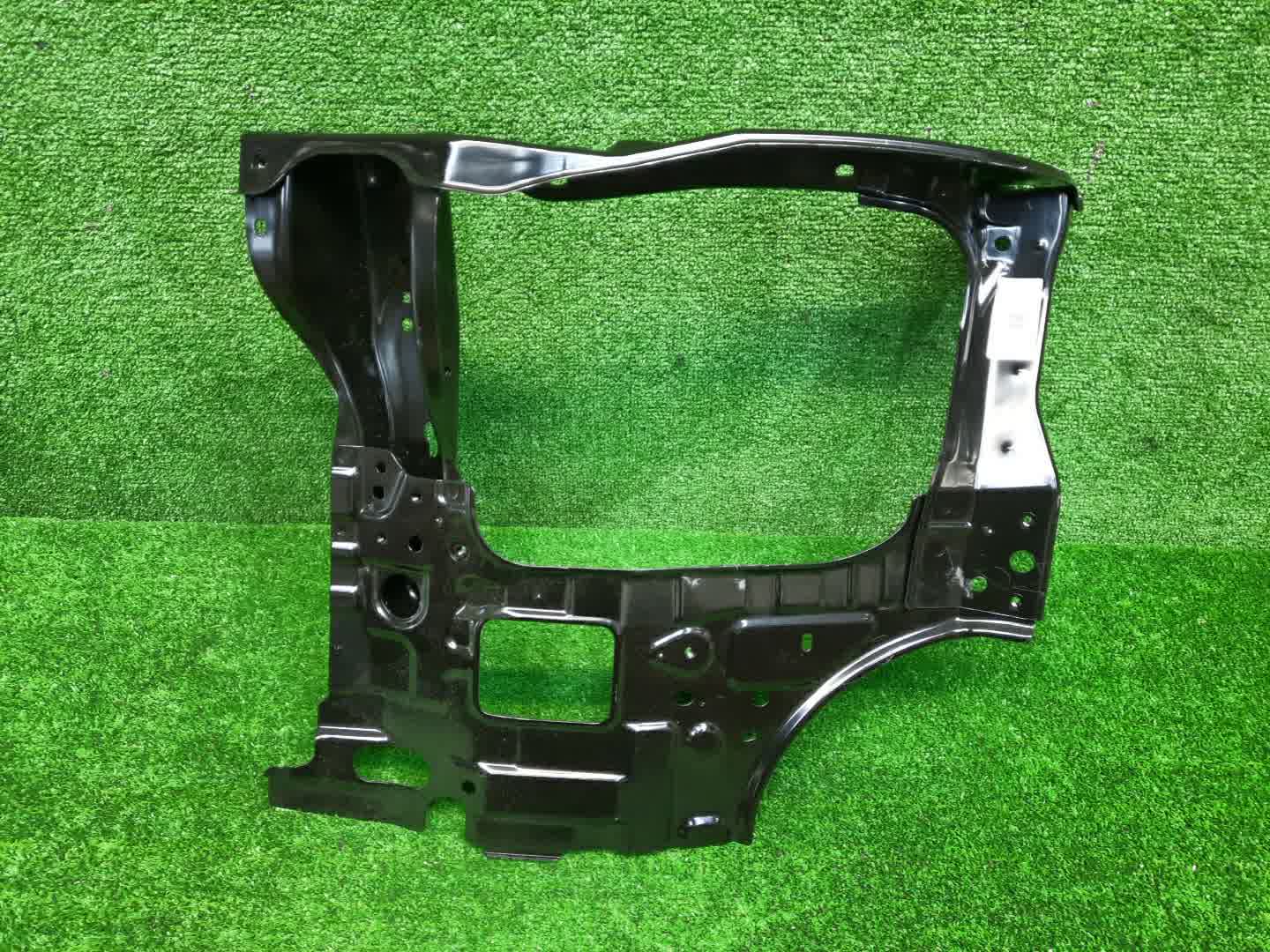 Рамка радиатора левая передняя TOYOTA HILUX GUN125 53203-KK020 1 ракурс