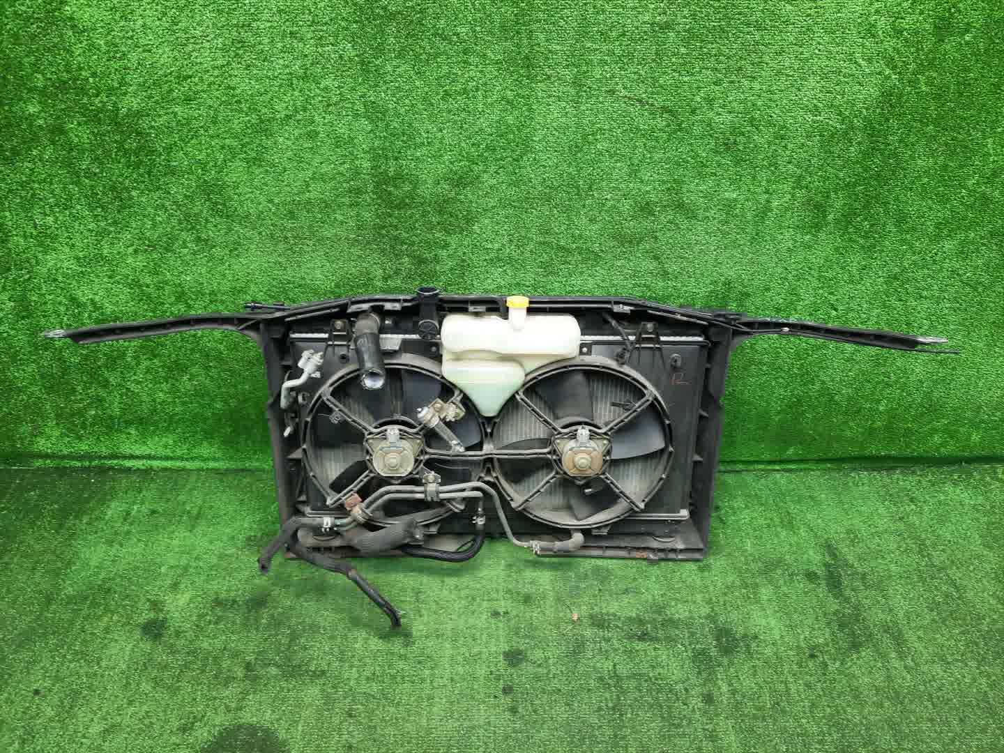 Рамка радиатора MAZDA ATENZA, MAZDA 6 GG3S, GY3W, GYEW, GGEP, GGES, GG3P, GY, GG L3-VE 0269 3 ракурс