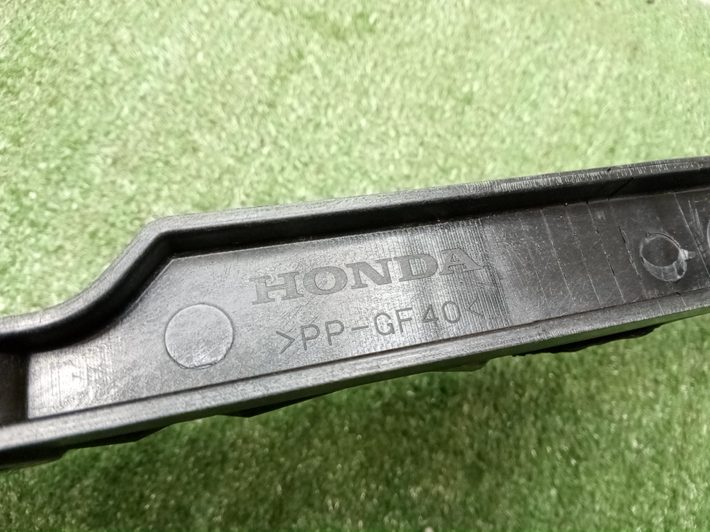 Рамка радиатора HONDA ZR-V 71411-3Y0-H01 3 ракурс