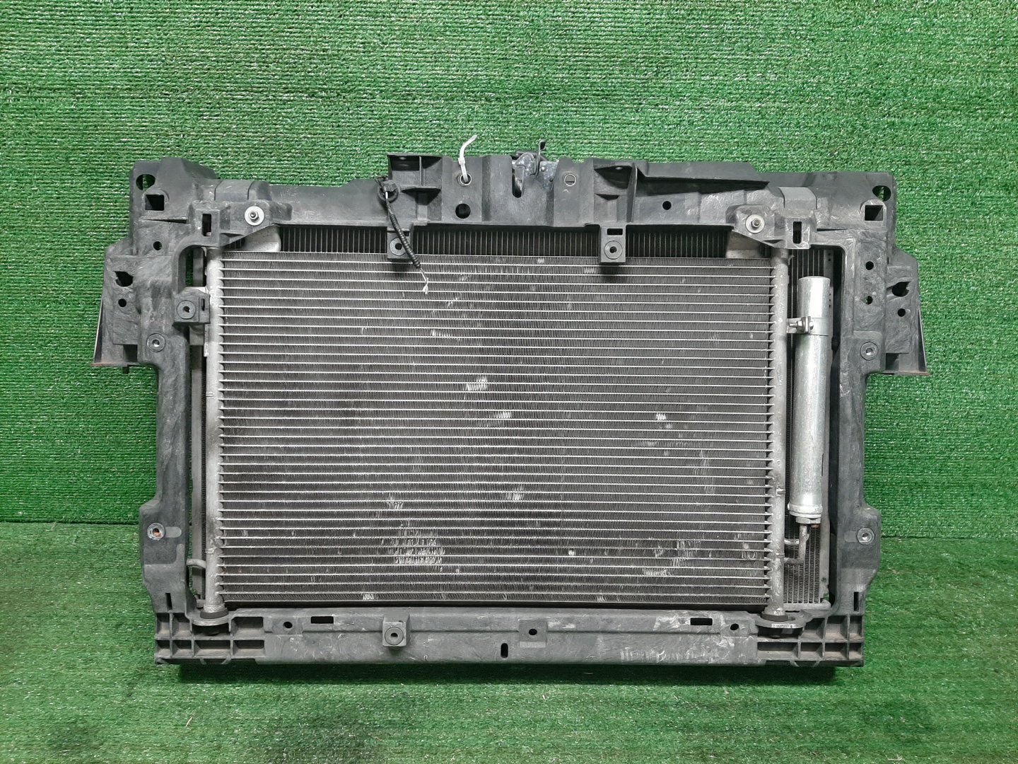 Рамка радиатора MAZDA CX-7 ER3P L3-VDT 0357 1 ракурс