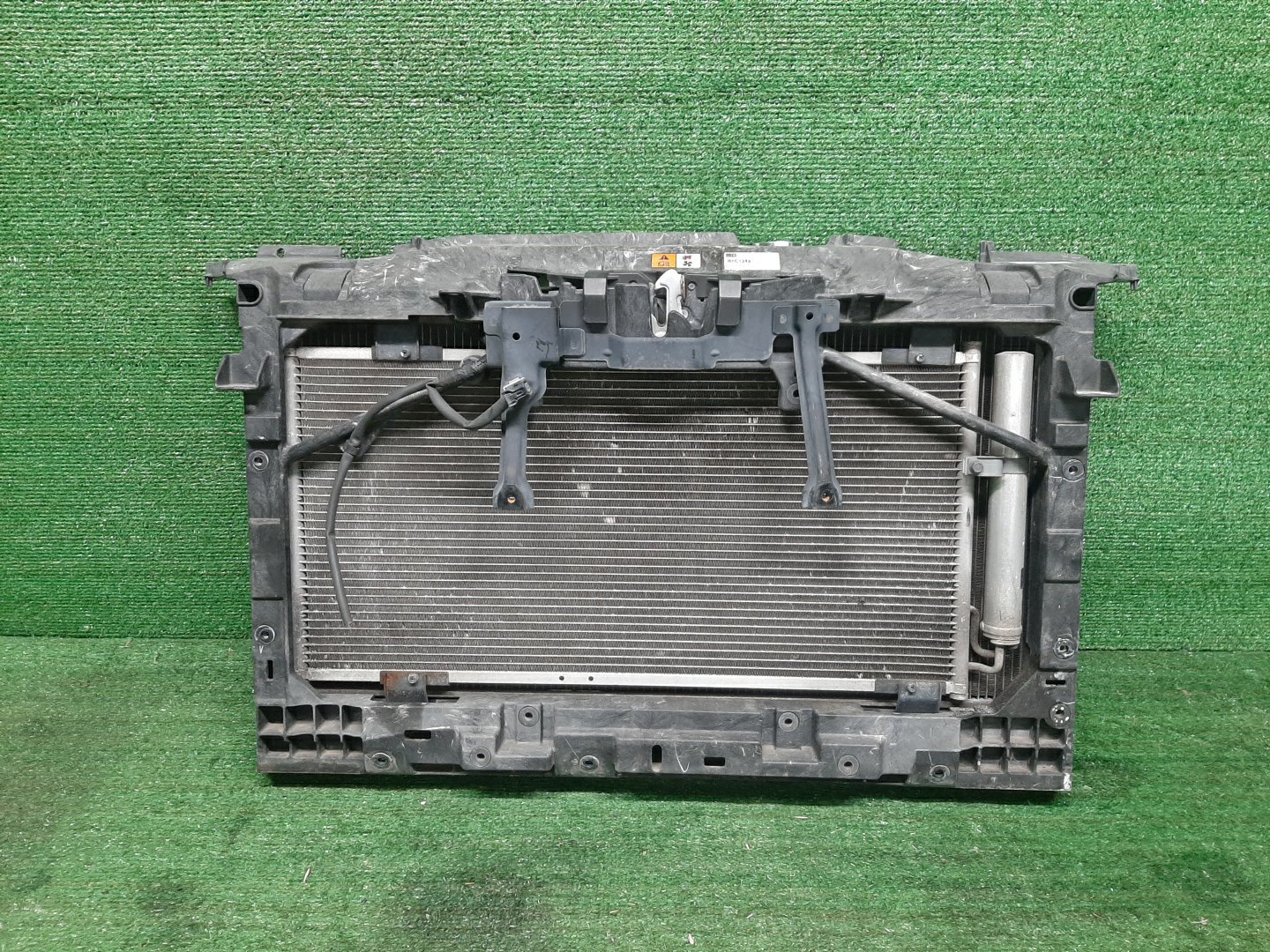 Рамка радиатора MAZDA ATENZA, MAZDA 6, 6 GH5FP, GH5AP, GH5AS, GH5FS, GHEFP, GHEFS, GH5AW, GH5FW, GHEFW, GH L5-VE 0358 1 ракурс