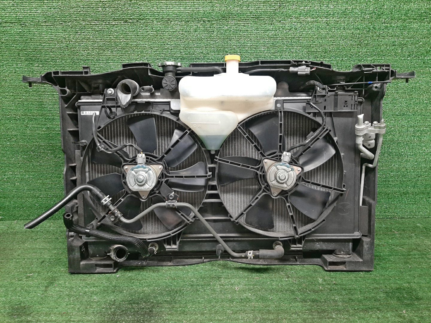 Рамка радиатора MAZDA ATENZA, MAZDA 6, 6 GH5FP, GH5AP, GH5AS, GH5FS, GHEFP, GHEFS, GH5AW, GH5FW, GHEFW, GH L5-VE 0364 3 ракурс