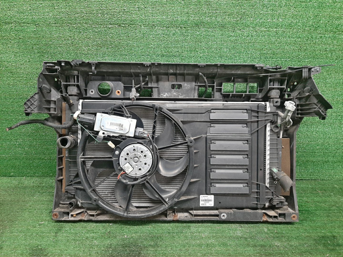 Рамка радиатора MAZDA AXELA, MAZDA 3, 3 BL6FJ, BLEFW, BL5FP, BLEAP, BLEFP, BLFFP, BL3FW, BL5FW, BLEAW, BLFFW, BL LF-VDS 0368 3 ракурс