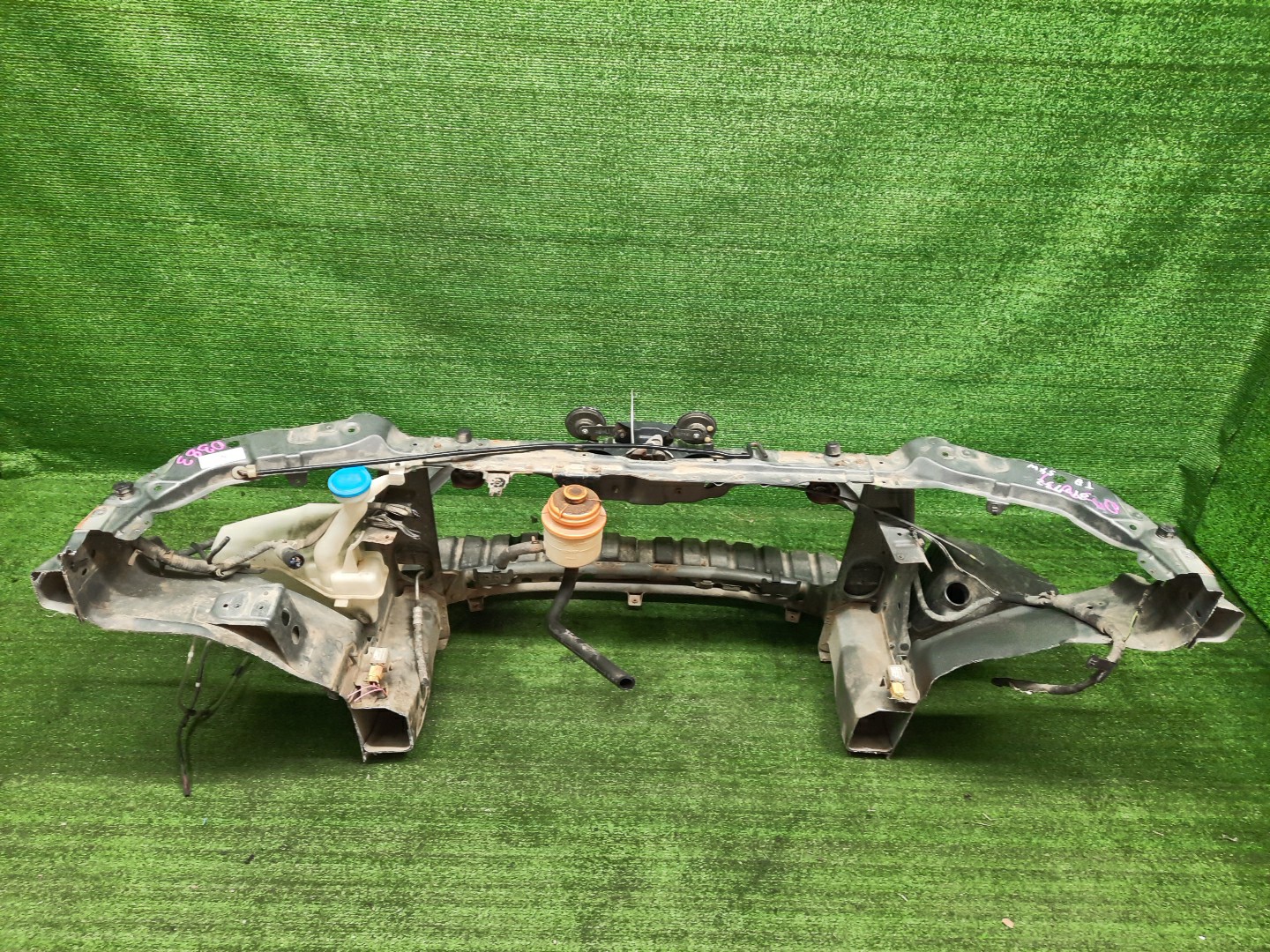 Рамка радиатора SUZUKI ESCUDO, GRAND VITARA TDB4W, TD94W, TD54W, TDA4W, TDB4, TE94, TD54, JT J20A 0383 2 ракурс