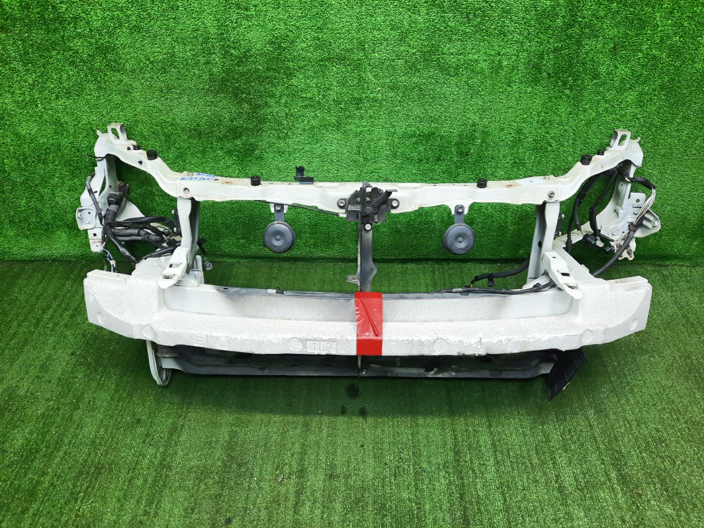 Рамка радиатора TOYOTA ALLION ZRT265, ZRT260, NZT260, ZRT261 1NZ-FE 0391 1 ракурс