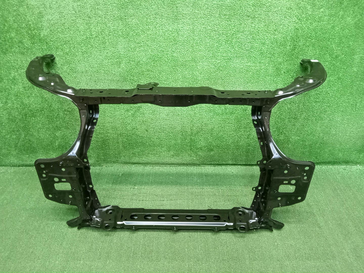 Рамка радиатора HONDA STEPWGN RP5 60400-TAD-305ZZ 1 ракурс
