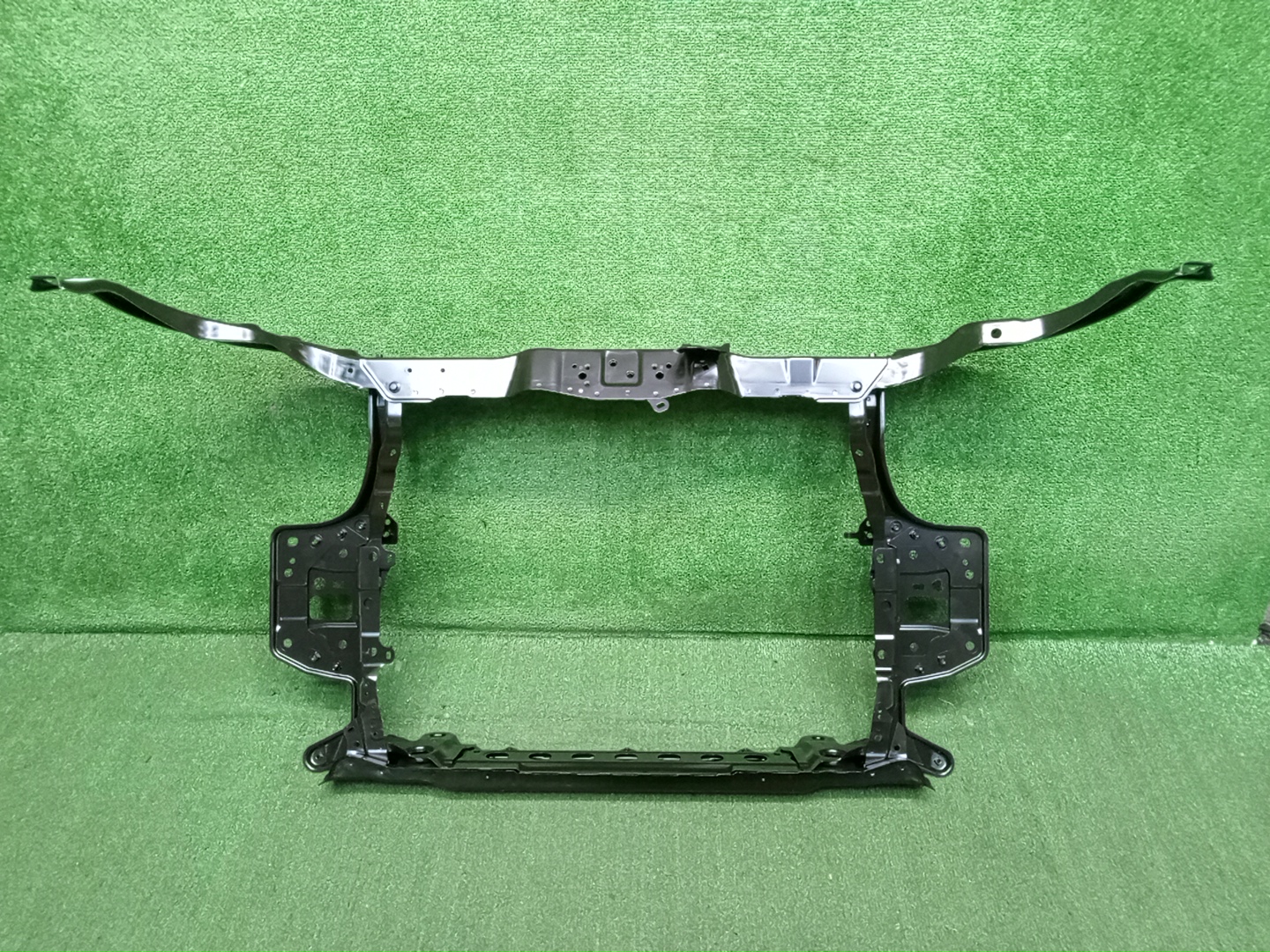 Рамка радиатора HONDA STEPWGN RP5 60400-TAD-305ZZ 4 ракурс