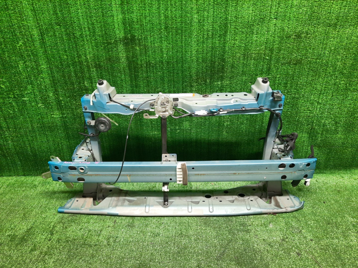 Рамка радиатора TOYOTA TANK M900A 1KR-FE 0425 1 ракурс