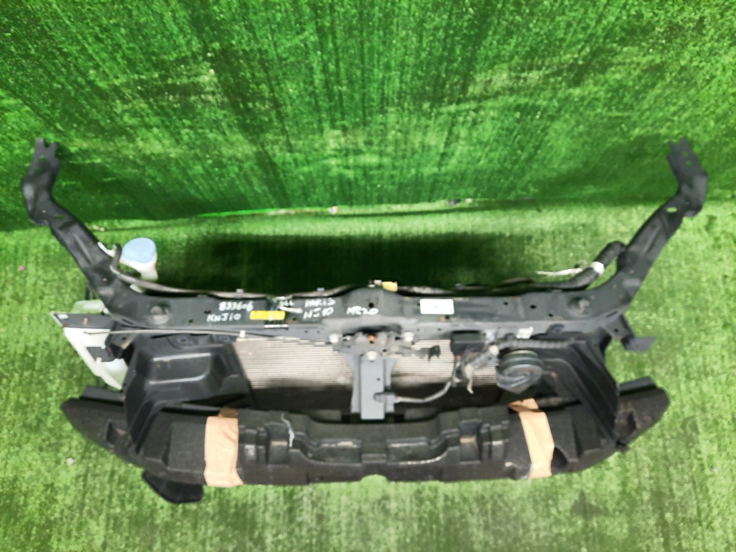 Рамка радиатора NISSAN DUALIS J10, KNJ10, KJ10, NJ10 MR20DE 0431 2 ракурс