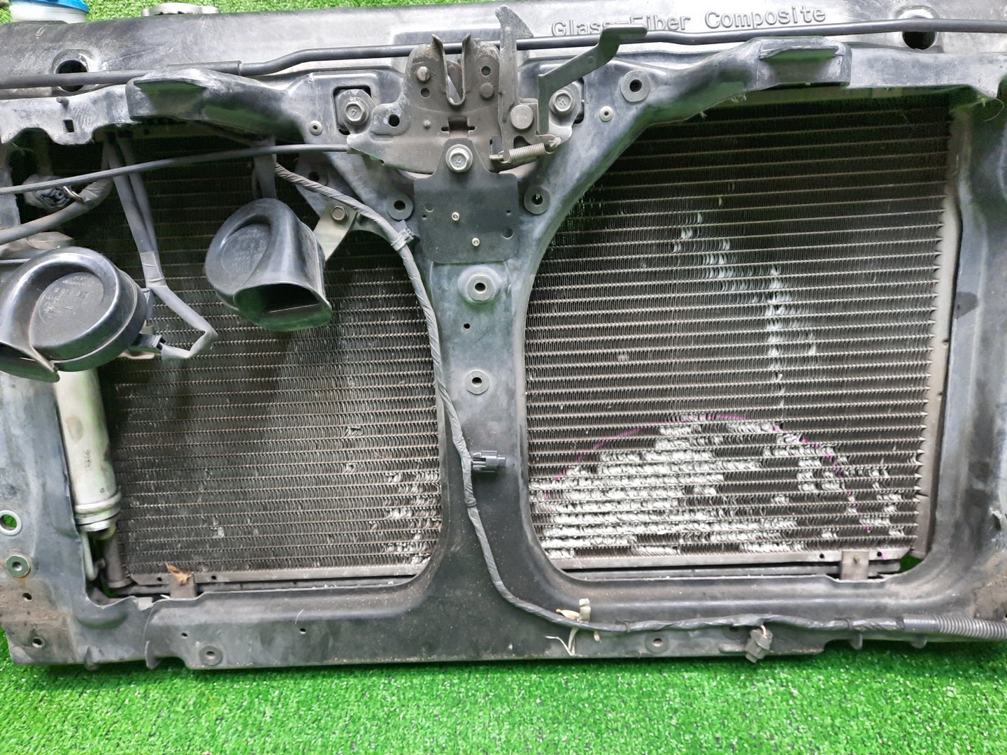 Рамка радиатора NISSAN SKYLINE V35 VQ25DD 0441 2 ракурс