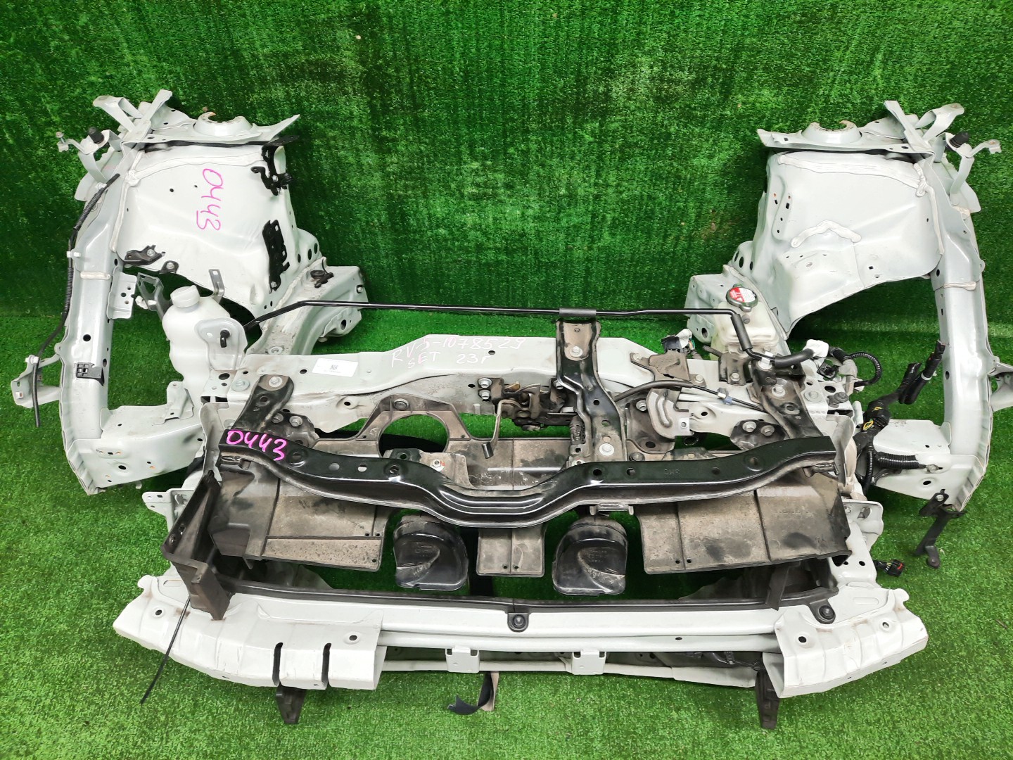 Рамка радиатора HONDA VEZEL RV5 LEC 0443 5 ракурс