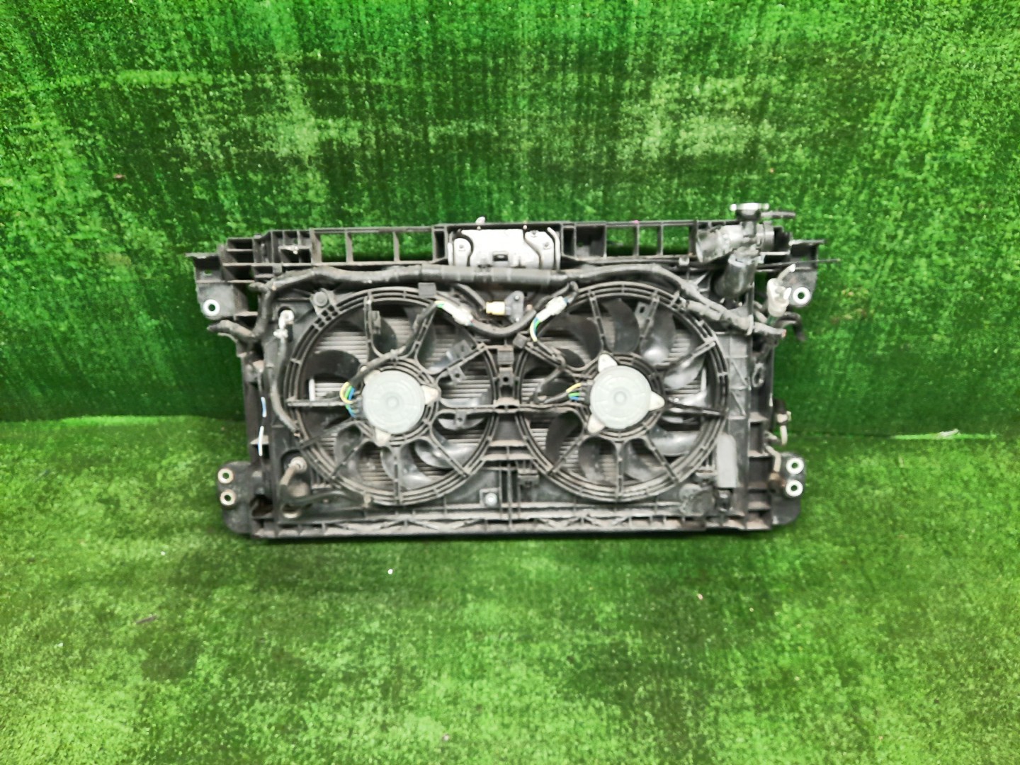 Рамка радиатора NISSAN TEANA TNJ32, PJ32, J32 VQ25DE 0449 2 ракурс