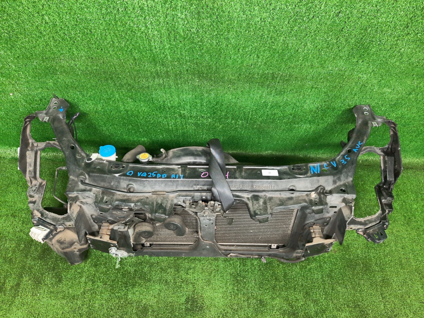 Рамка радиатора NISSAN SKYLINE V35 VQ25DD 0474 2 ракурс