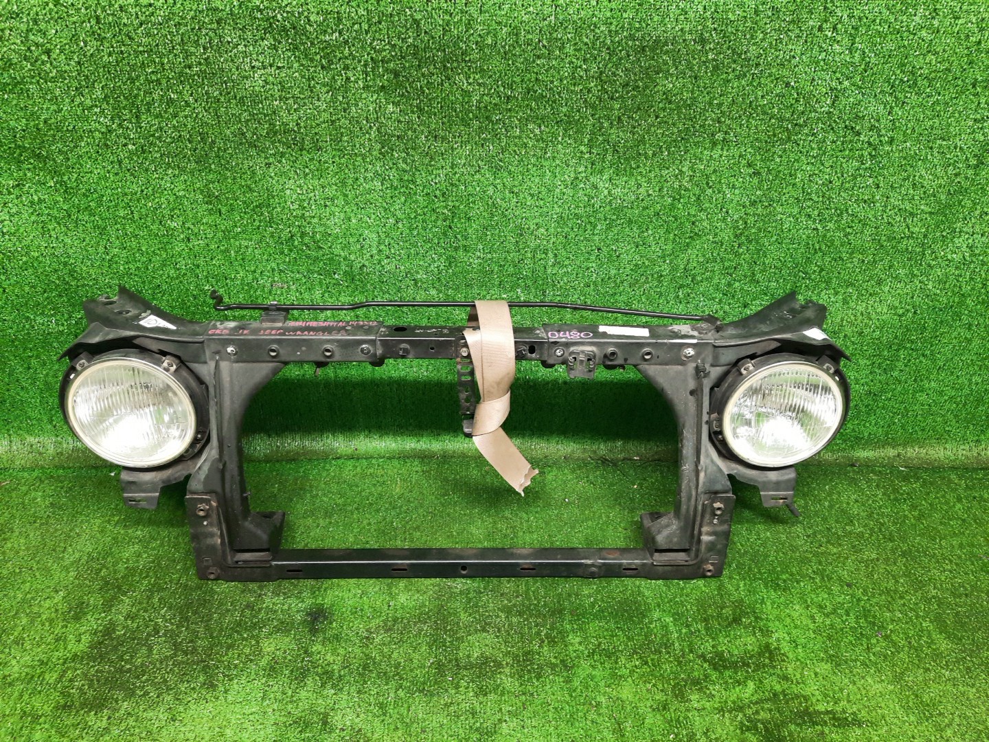 Рамка радиатора JEEP WRANGLER JK 0480 1 ракурс