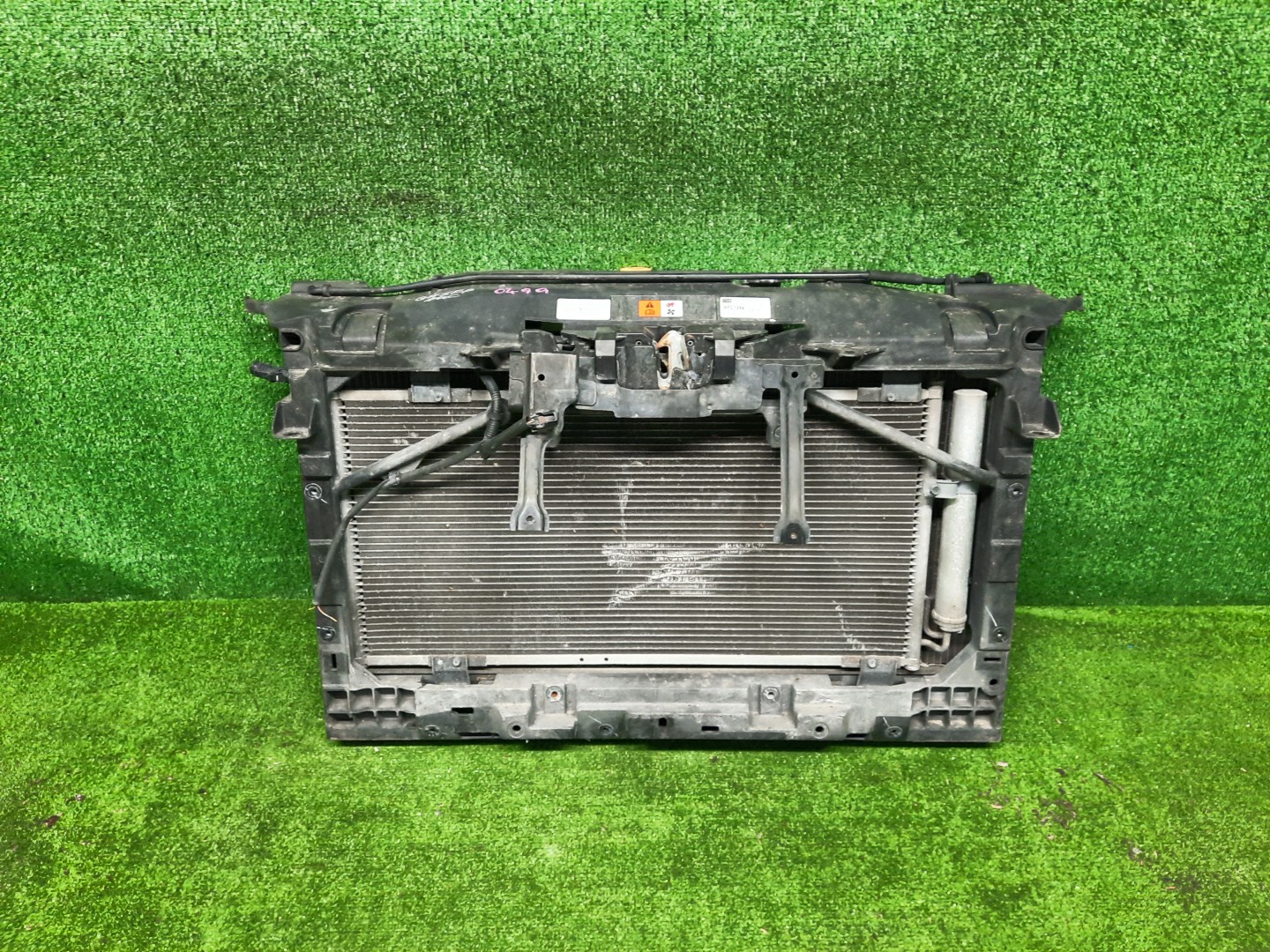 Рамка радиатора MAZDA ATENZA, MAZDA 6, 6 GH5FP, GH5AP, GH5AS, GH5FS, GHEFP, GHEFS, GH5AW, GH5FW, GHEFW, GH L5-VE 0499 1 ракурс