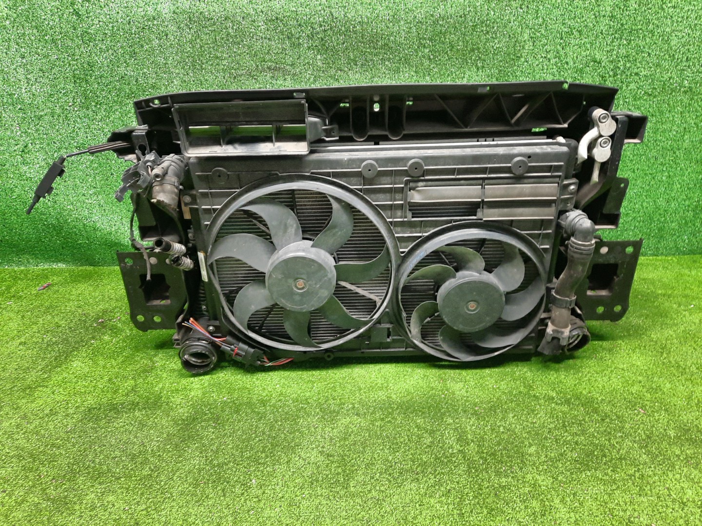 Рамка радиатора VOLKSWAGEN TIGUAN 5N1 CAWA 0501 2 ракурс