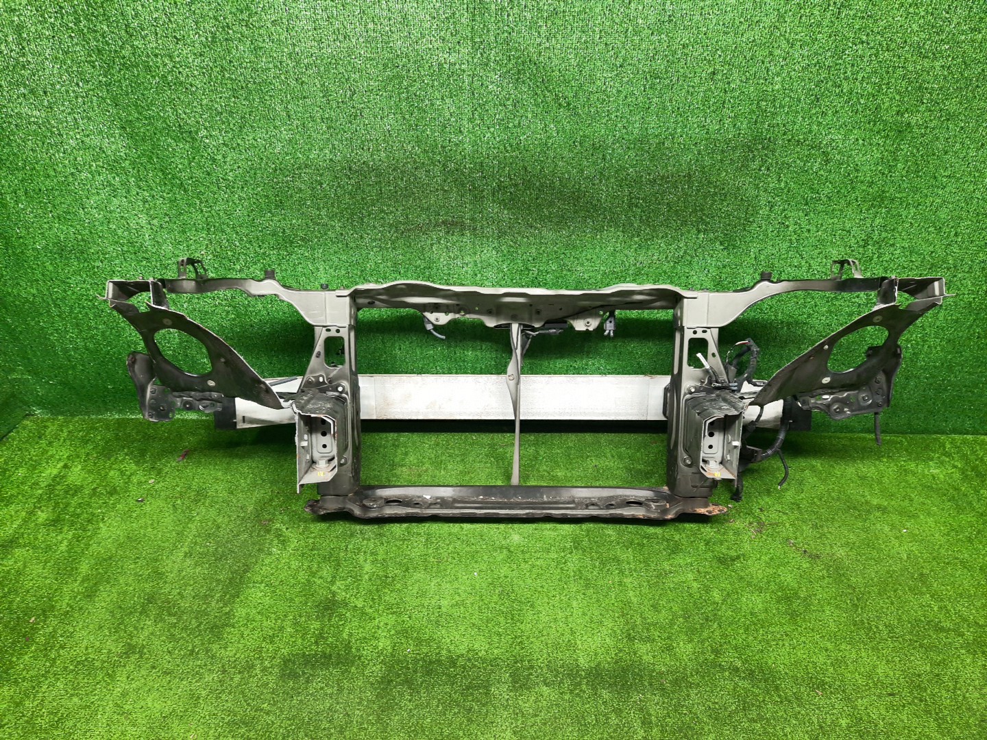Рамка радиатора TOYOTA CROWN AWS210 2AR-FSE 0504 3 ракурс