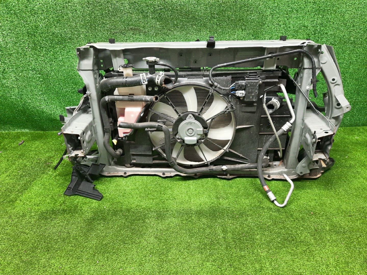 Рамка радиатора TOYOTA PROBOX, SUCCEED NSP160V, NCP160V, NCP165V, NHP160V 1NZ-FXE 0505 3 ракурс