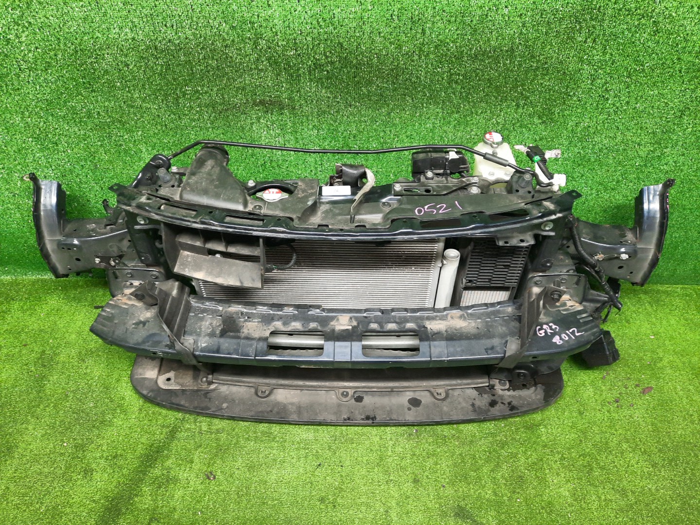 Рамка радиатора HONDA FIT, JAZZ GR3, GR4, GR2, GR1, GR6, GR5, GR7, LEB 0521 1 ракурс Рамка радиатора HONDA FIT, JAZZ GR3, GR4, GR2, GR1, GR6, GR5, GR7, LEB 0521 1 ракурс