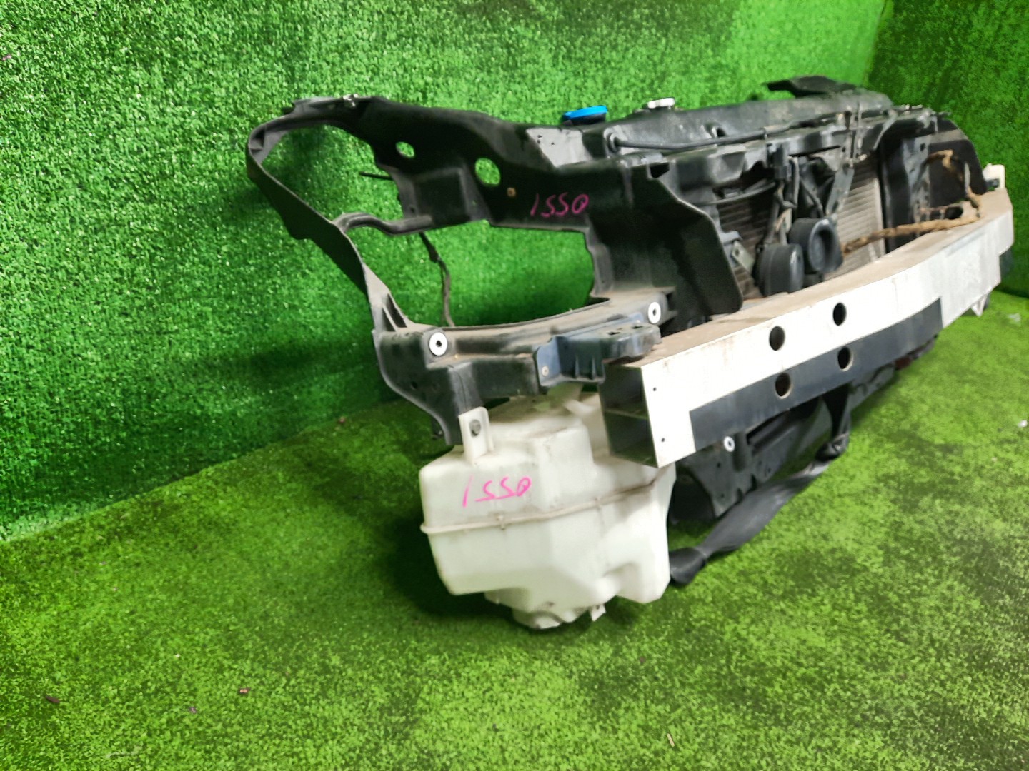 Рамка радиатора NISSAN SKYLINE V35 VQ25DD 0551 4 ракурс
