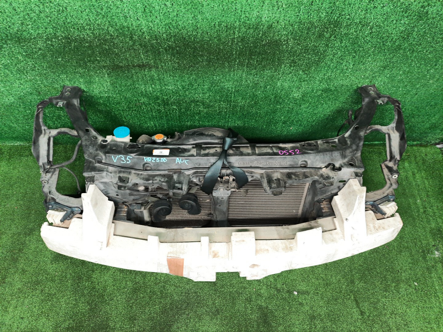 Рамка радиатора NISSAN SKYLINE V35 VQ25DD 0552 2 ракурс