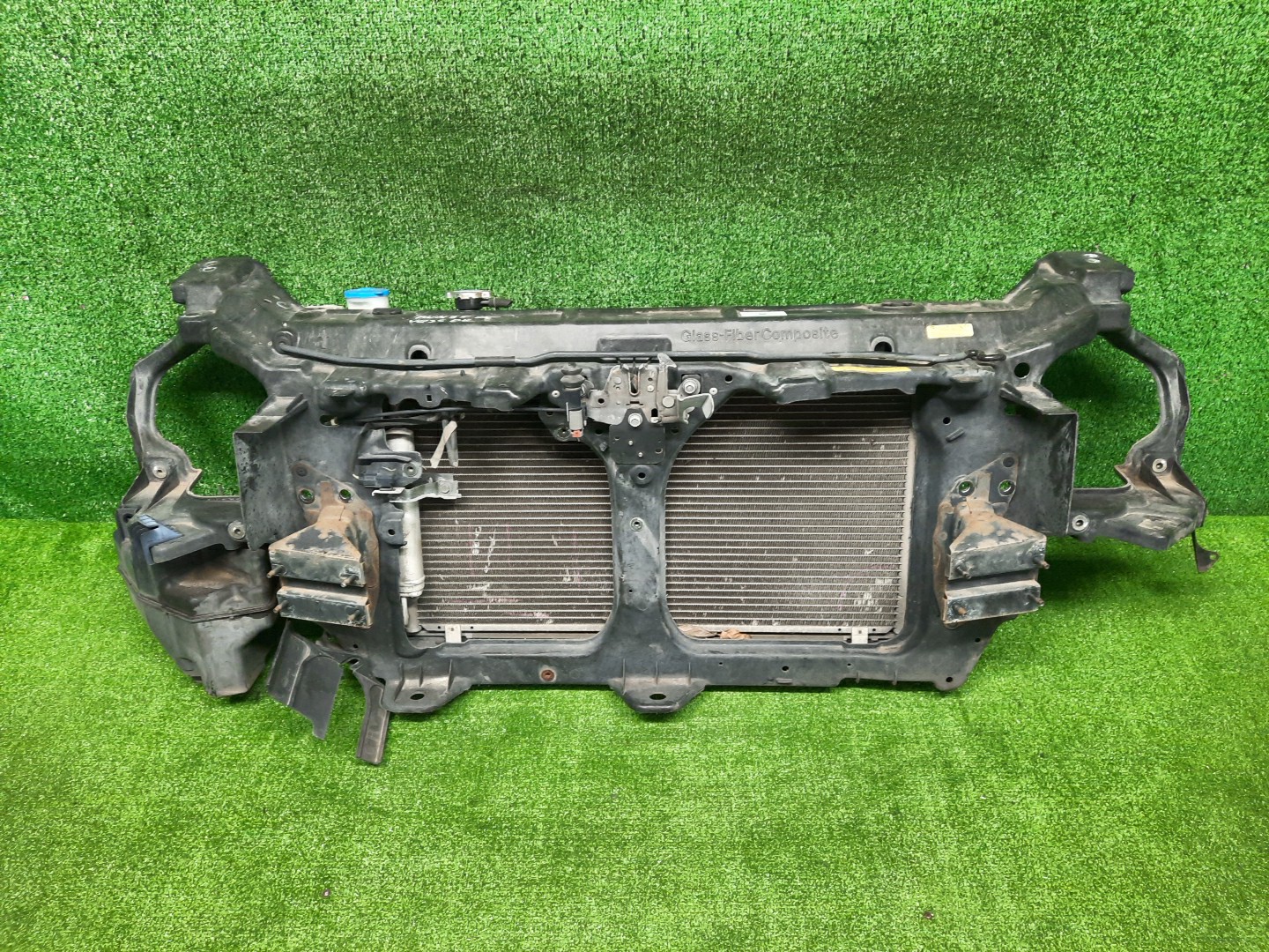 Рамка радиатора NISSAN STAGEA PNM35 VQ35DE 0576 1 ракурс