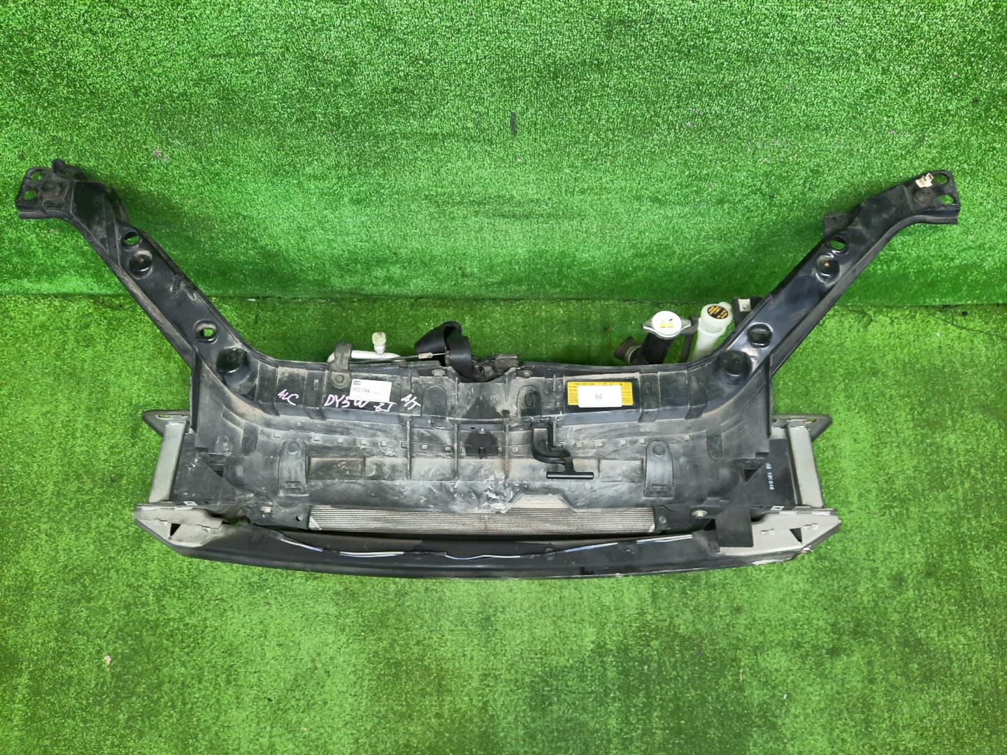 Рамка радиатора MAZDA DEMIO DY3W, DY5W, DY3R ZJ-VE 0578 2 ракурс