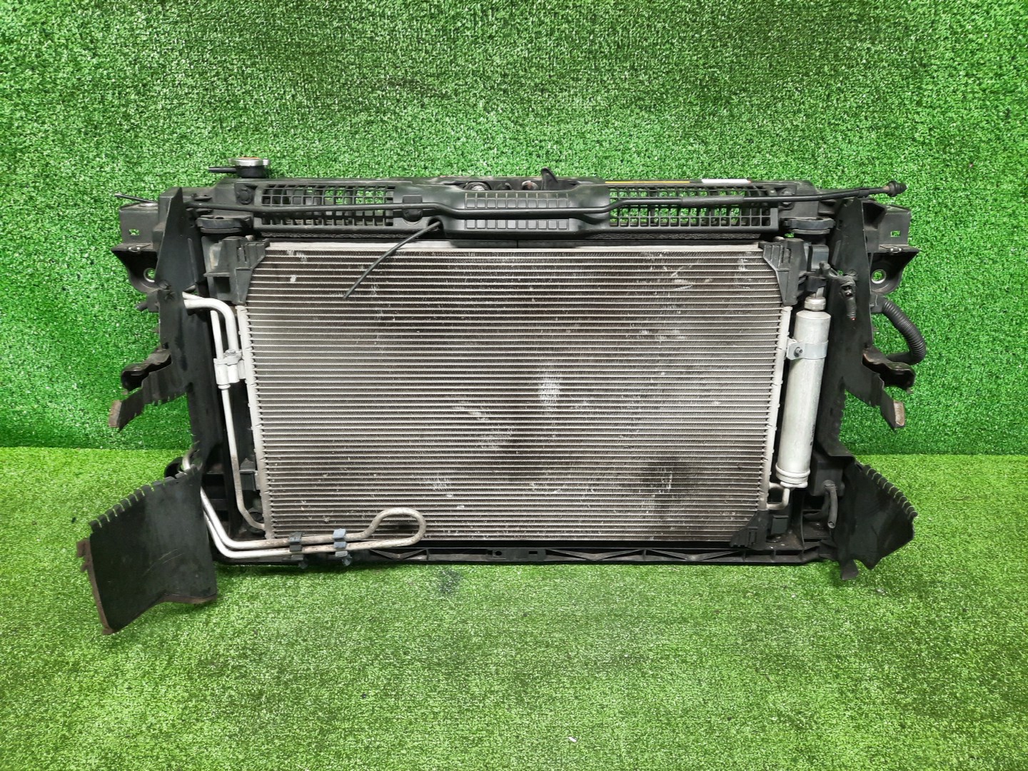 Рамка радиатора NISSAN TEANA TNJ32, PJ32, J32 VQ25DE 0592 1 ракурс