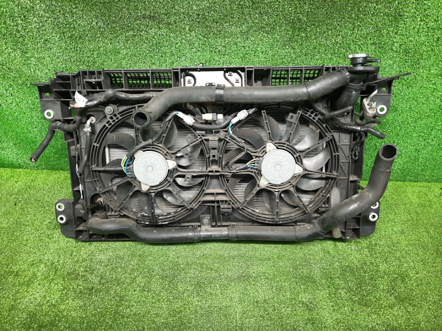 Рамка радиатора NISSAN TEANA TNJ32, PJ32, J32 VQ25DE 0592 2 ракурс
