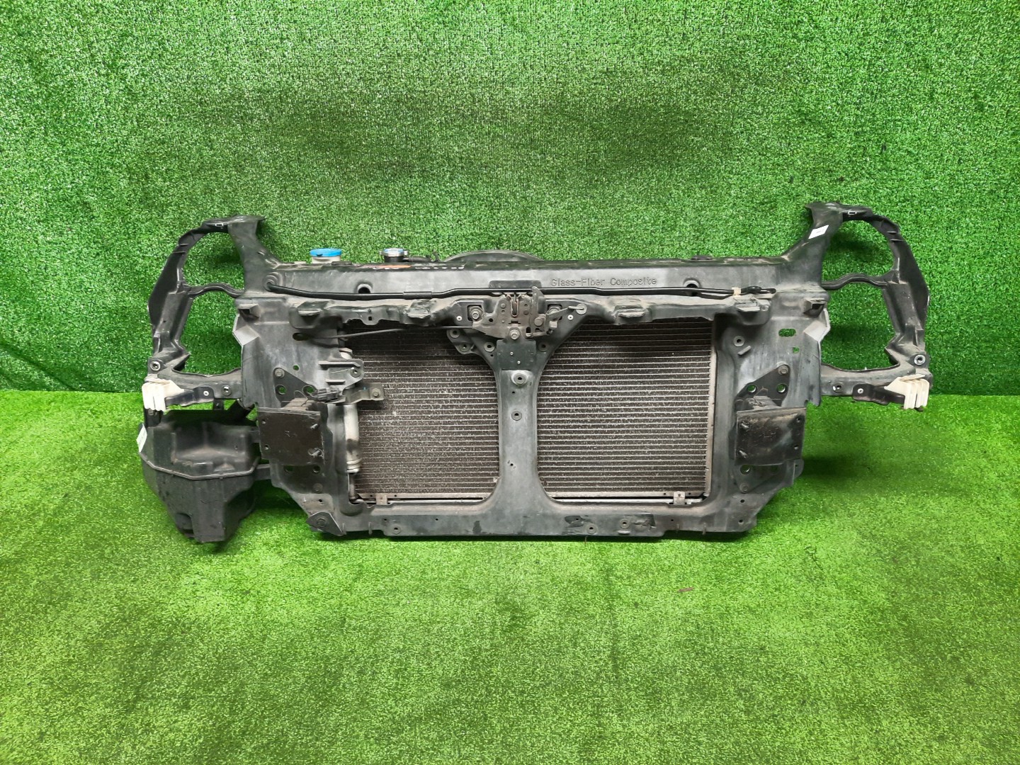Рамка радиатора NISSAN SKYLINE V35 VQ25DD 0608 1 ракурс