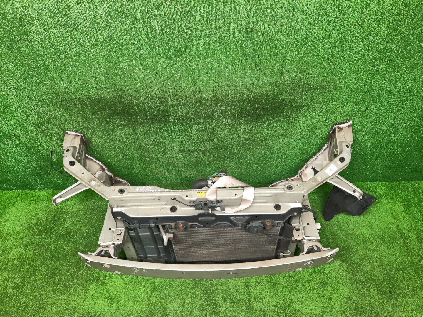 Рамка радиатора TOYOTA SUCCEED NCP51V, NCP58G, NCP55V, NCP50V, NCP59G, NLP51 1NZ-FE 0612 2 ракурс
