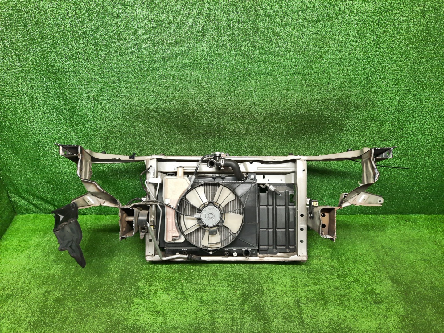 Рамка радиатора TOYOTA SUCCEED NCP51V, NCP58G, NCP55V, NCP50V, NCP59G, NLP51 1NZ-FE 0612 3 ракурс