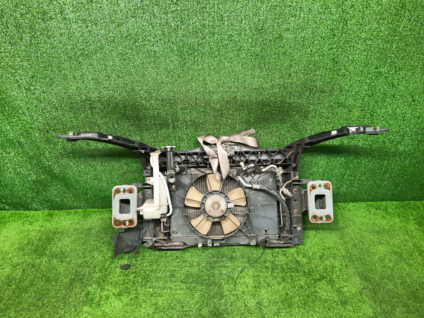 Рамка радиатора MAZDA DEMIO DY3W, DY5W, DY3R ZY-VE 0616 3 ракурс