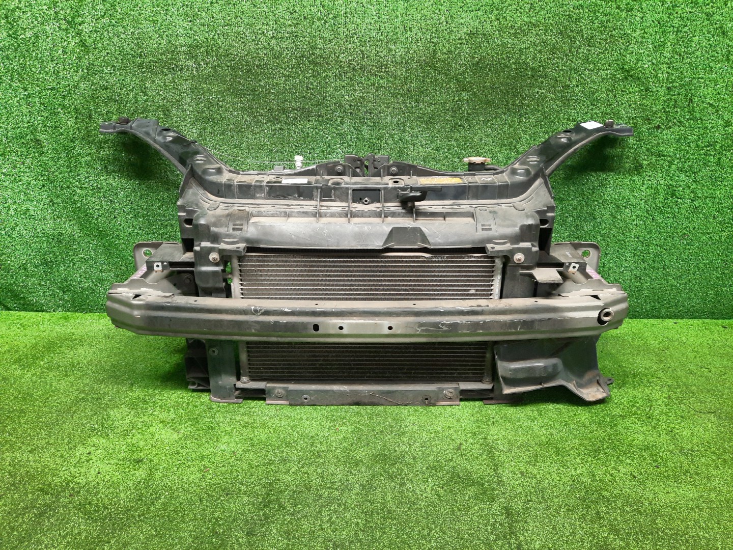 Рамка радиатора MAZDA DEMIO DY3W, DY5W, DY3R ZY-VE 0618 1 ракурс