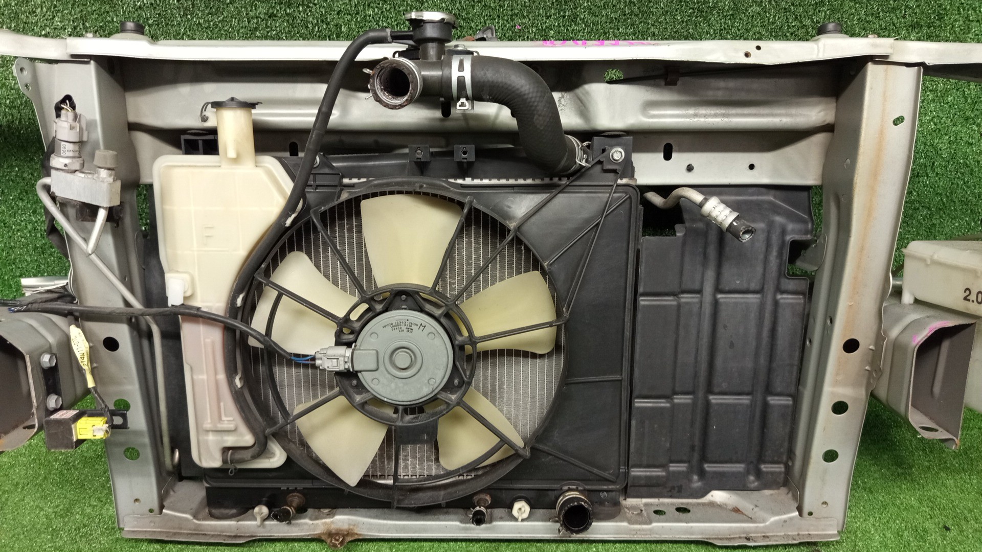 Рамка радиатора TOYOTA SUCCEED NCP51V, NCP58G, NCP55V, NCP50V, NCP59G, NLP51 1NZ-FE 0634 4 ракурс