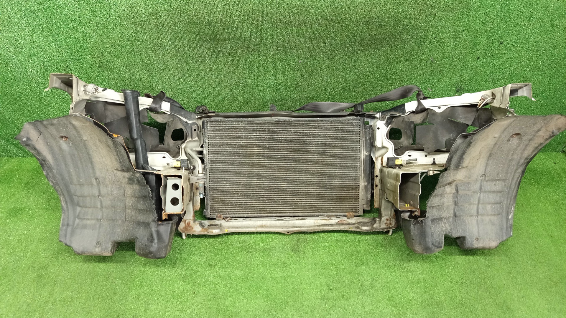 Рамка радиатора TOYOTA MARK II JZX115, GX110, JZX110, GX115 1G-FE 0638 5 ракурс